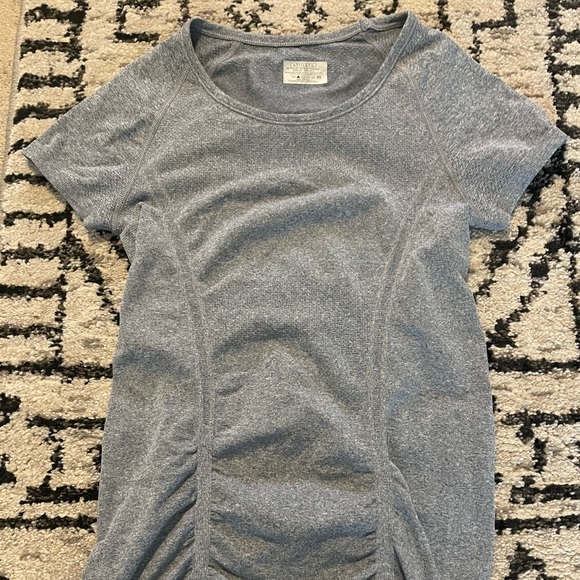 Athleta Womens XS Fastest Track Tee Seamless Running Yoga Activewear - Picture 1 of 5